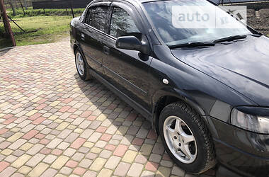 Седан Opel Astra 2008 в Львове