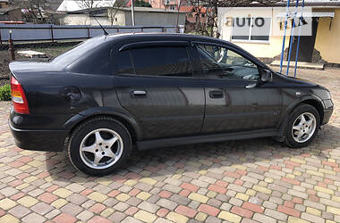 Седан Opel Astra 2008 в Львове