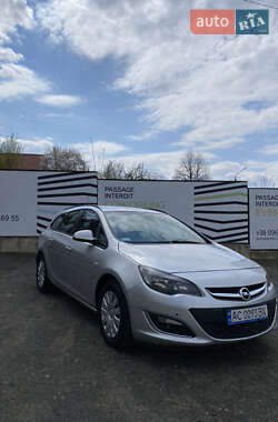 Универсал Opel Astra 2013 в 
