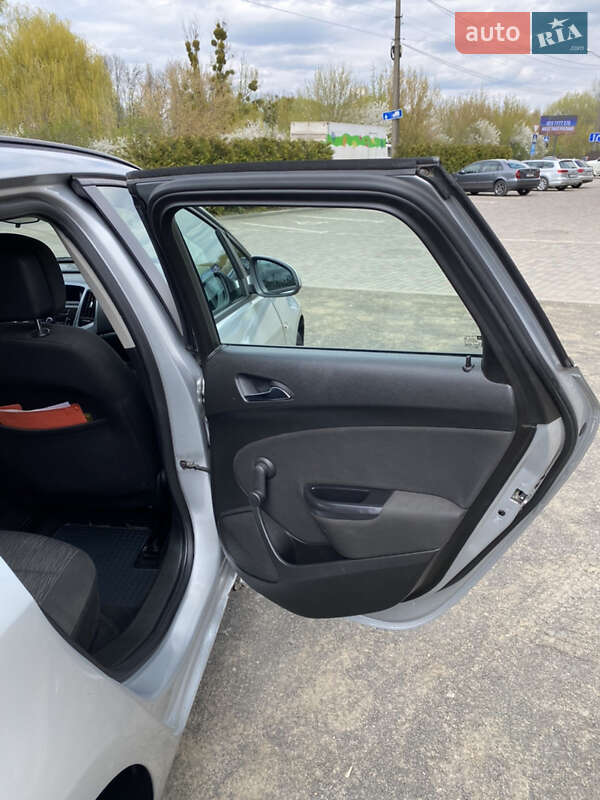 Универсал Opel Astra 2013 в Луцке фото 16 Универсал Opel Astra 2013 в Луцке