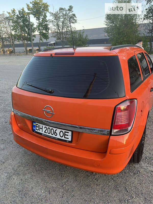 Универсал Opel Astra 2005 в Одессе