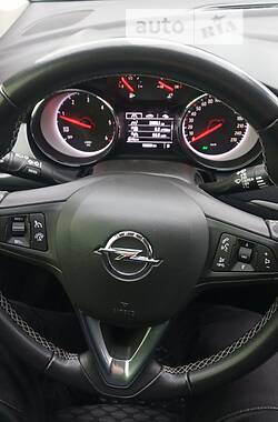 Универсал Opel Astra 2019 в Корце