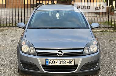 Универсал Opel Astra 2006 в Иршаве