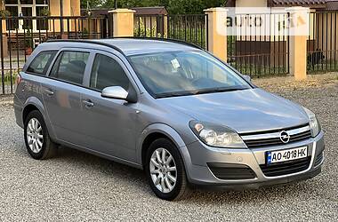 Универсал Opel Astra 2006 в Иршаве