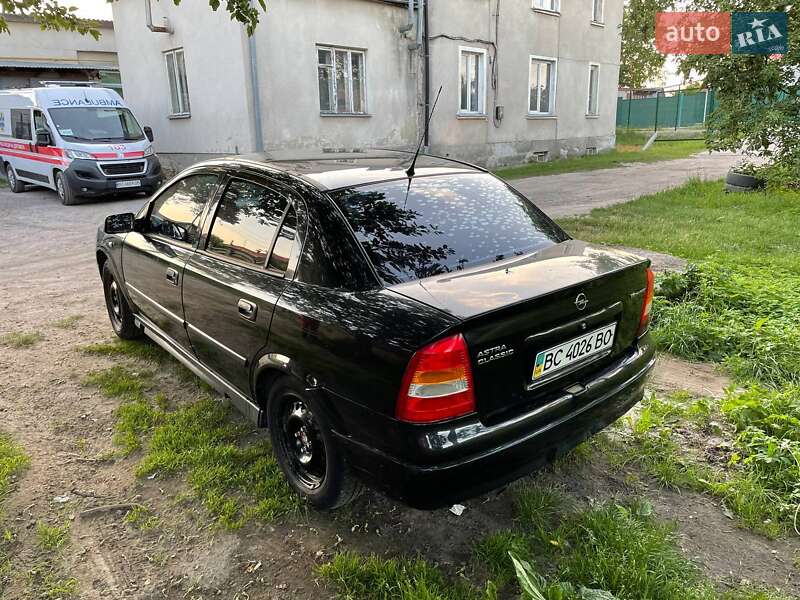 Седан Opel Astra 2008 в Львове