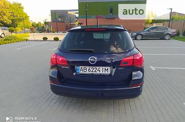 Универсал Opel Astra 2012 в Виннице