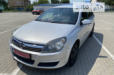 Универсал Opel Astra 2005 в Нововолынске