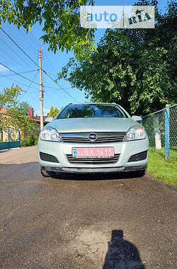 Универсал Opel Astra 2009 в Ровно