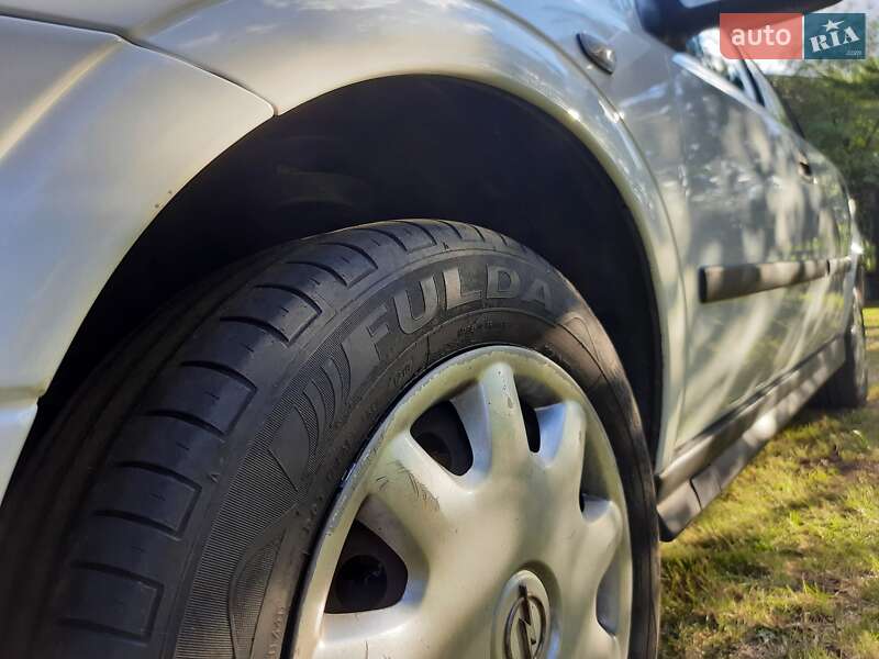 Універсал Opel Astra 1998 в Бару