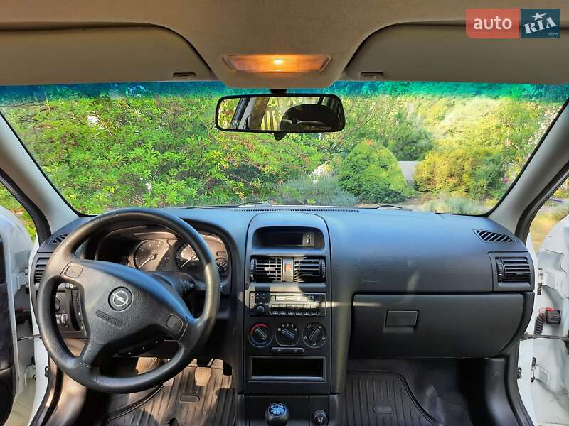 Універсал Opel Astra 1998 в Бару