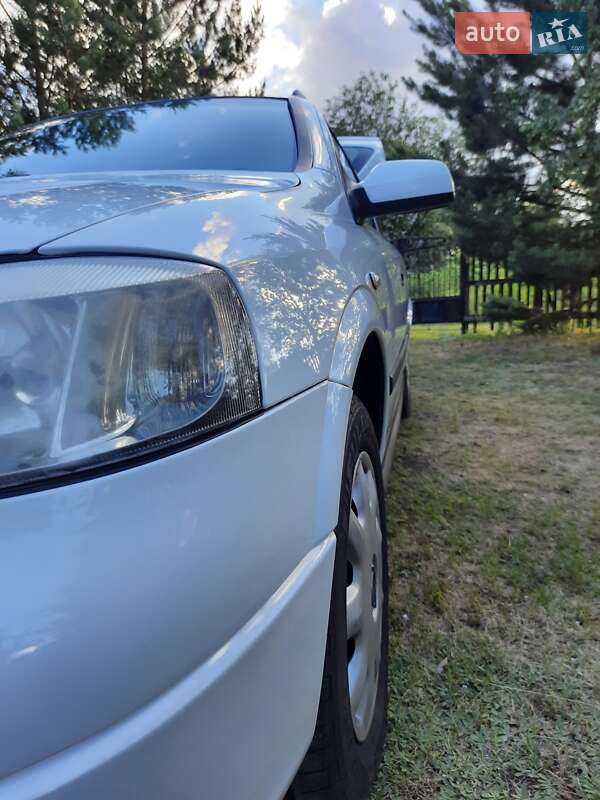 Універсал Opel Astra 1998 в Бару