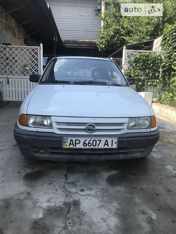 Хетчбек Opel Astra 1993 в Запоріжжі