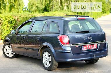 Универсал Opel Astra 2009 в Белой Церкви