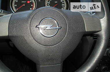 Универсал Opel Astra 2005 в Виннице