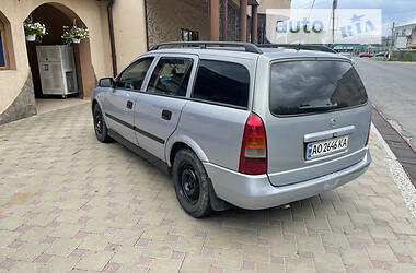 Универсал Opel Astra 2001 в Тячеве