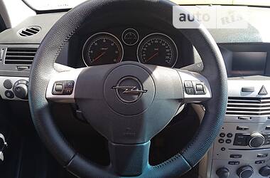 Универсал Opel Astra 2009 в Хмельницком