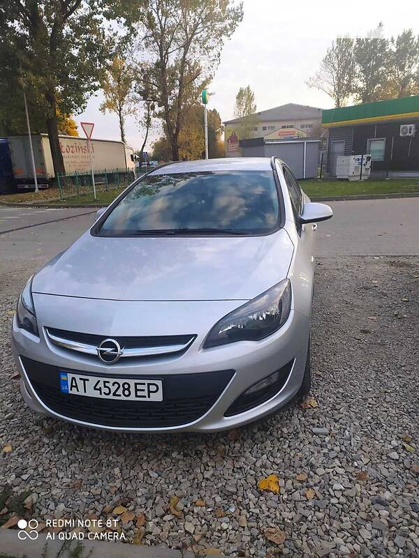 Универсал Opel Astra 2013 в Калуше