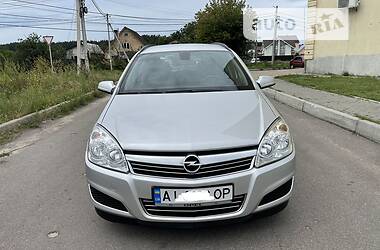 Універсал Opel Astra 2008 в Києві