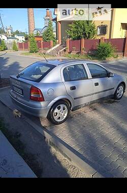 Хетчбек Opel Astra 2000 в Новояворівську