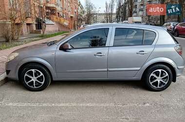 Хэтчбек Opel Astra 2007 в Киеве фото 2 Хэтчбек Opel Astra 2007 в Киеве