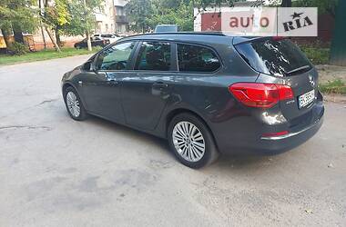 Универсал Opel Astra 2013 в 