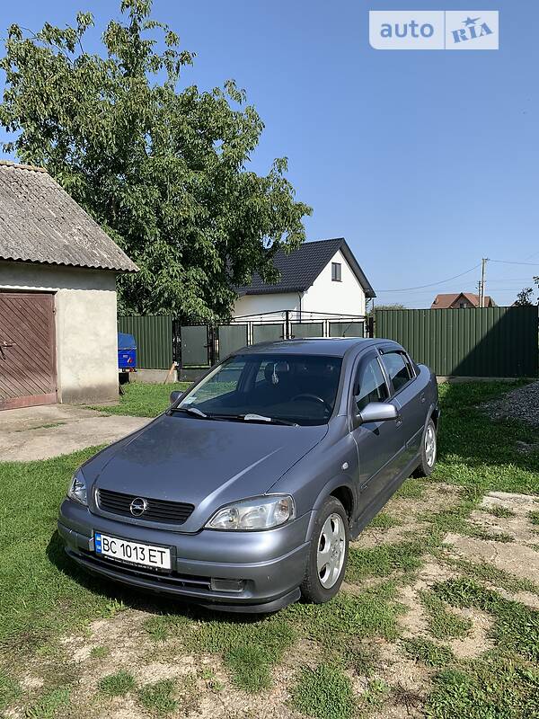 Седан Opel Astra 2004 в Рудки