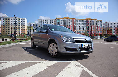 Хэтчбек Opel Astra 2004 в Ровно