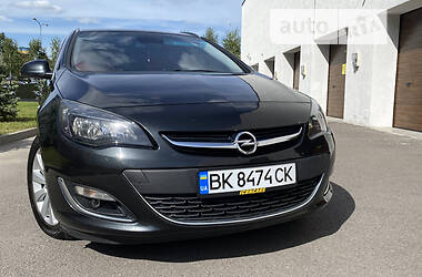 Универсал Opel Astra 2012 в Ровно