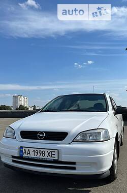 Седан Opel Astra 2008 в Киеве