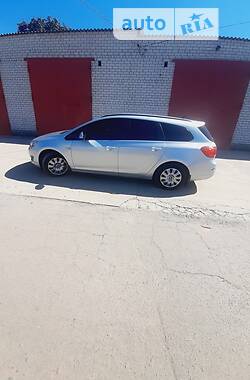 Универсал Opel Astra 2014 в 
