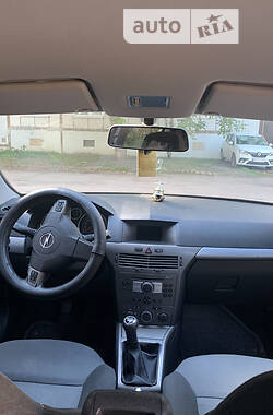 Универсал Opel Astra 2005 в Кропивницком