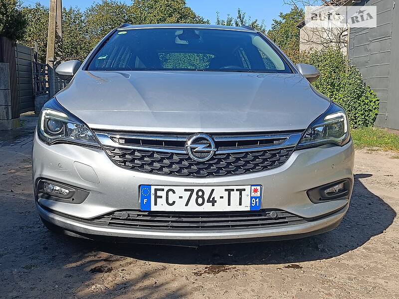 Універсал Opel Astra 2019 в Нововолинську