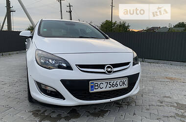 Хэтчбек Opel Astra 2013 в Львове