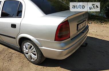 Седан Opel Astra 2001 в Гайвороне