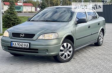 Седан Opel Astra 2006 в 