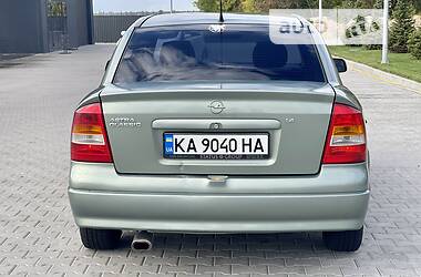 Седан Opel Astra 2006 в 