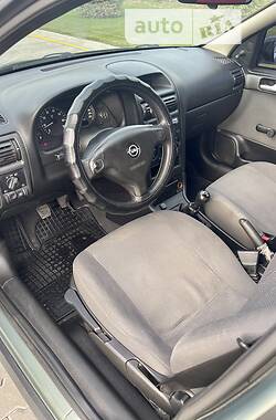 Седан Opel Astra 2006 в 