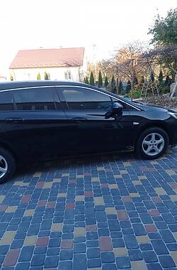 Универсал Opel Astra 2017 в 