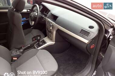 Хэтчбек Opel Astra 2008 в 