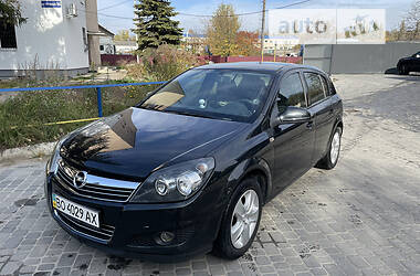 Хэтчбек Opel Astra 2012 в Тернополе