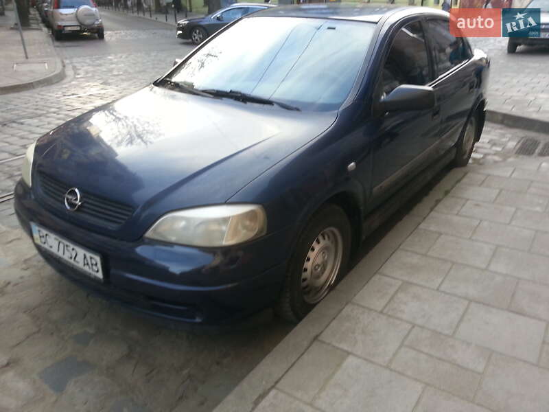 Хэтчбек Opel Astra 2000 в Львове