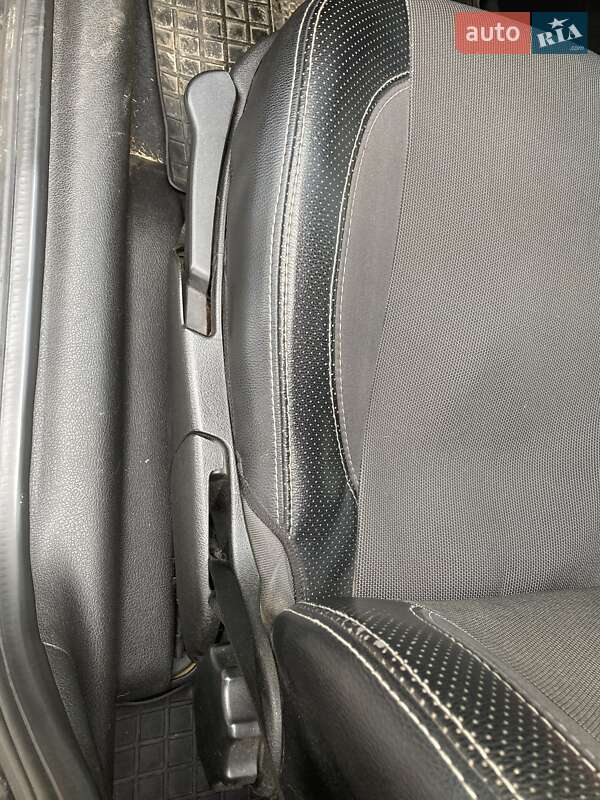 Седан Opel Astra 2007 в Фастове