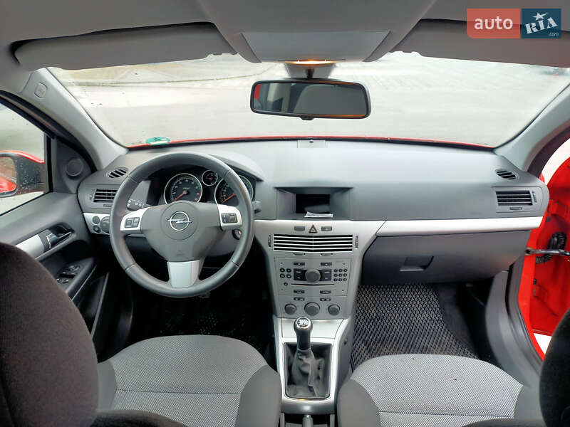 Универсал Opel Astra 2009 в Виннице