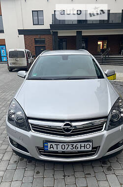 Універсал Opel Astra 2009 в Коломиї