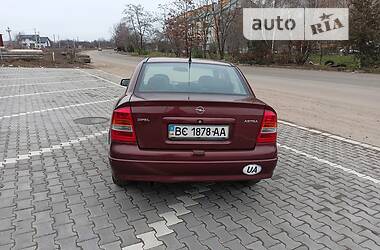 Седан Opel Astra 2001 в Дрогобыче