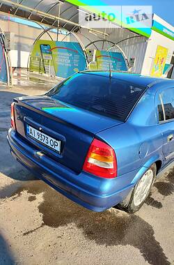 Седан Opel Astra 2006 в Лубнах