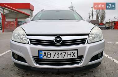 Универсал Opel Astra 2009 в 