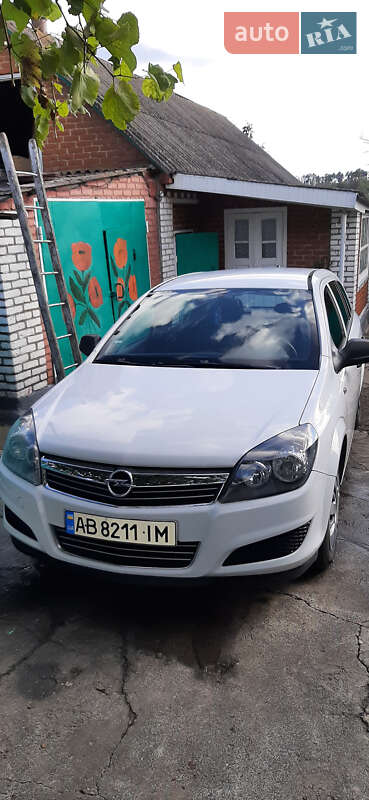 Универсал Opel Astra 2010 в Ладыжине фото 4 Универсал Opel Astra 2010 в Ладыжине