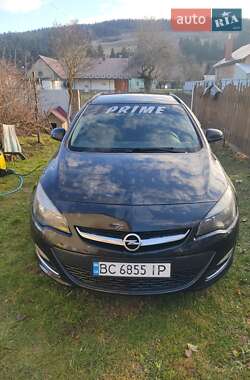 Універсал Opel Astra 2013 в Старому Самборі