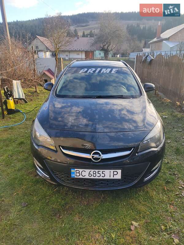 Універсал Opel Astra 2013 в Старому Самборі
